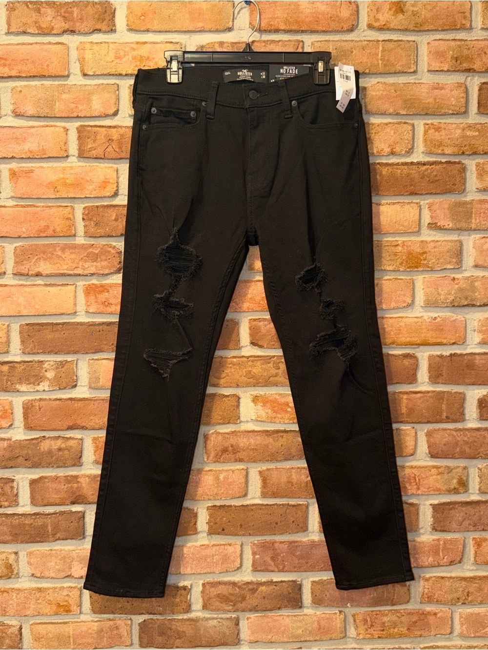 NWT Hollister No Fade Athletic Skinny Jeans – Men’s Size 31x30